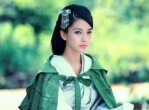 迪丽热巴贺思慕绿衣写真，仙气飘飘美不胜收